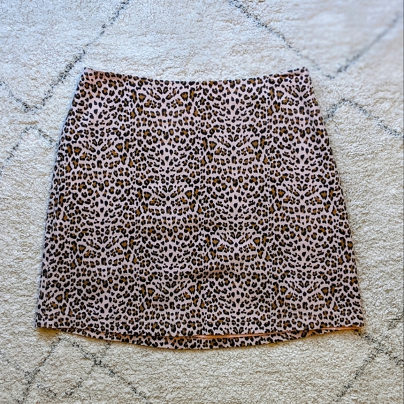[SOLD]  -- Lush brand, pink leopard print mini skirt - Picture 1 of 7